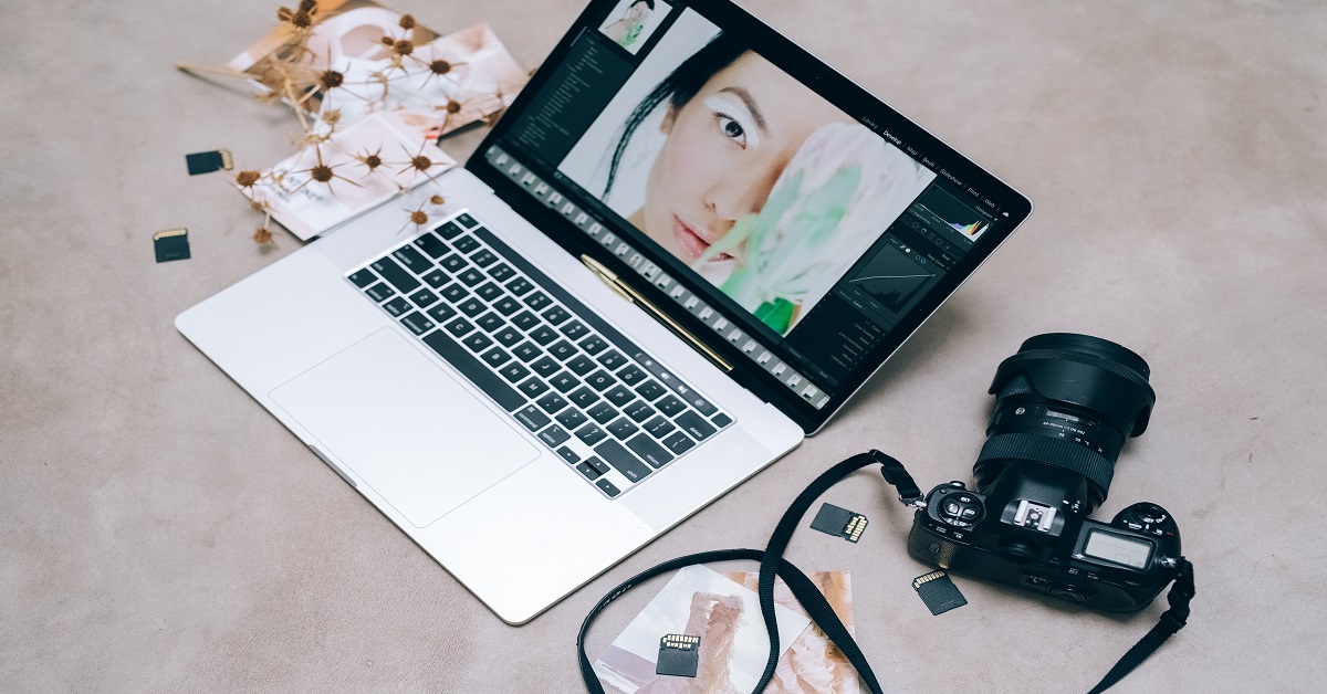 How to start career as a wedding photographer